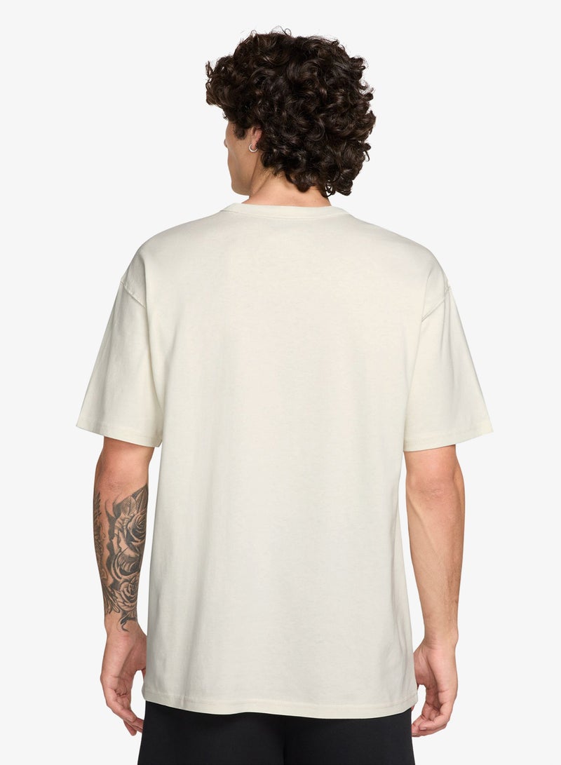 Nike Nsw Loose Premium T-Shirt - Image 2